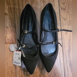 Zara Black Suede Flats with Gold Tip – Size 37 (US 6.5-7)